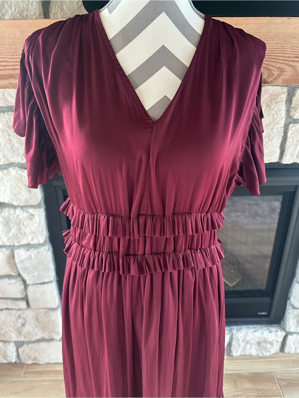 Bohme Maroon Ruffle Willa Midi Dress features a V-neckline and tiered skirt. L - Picture 9 of 12
